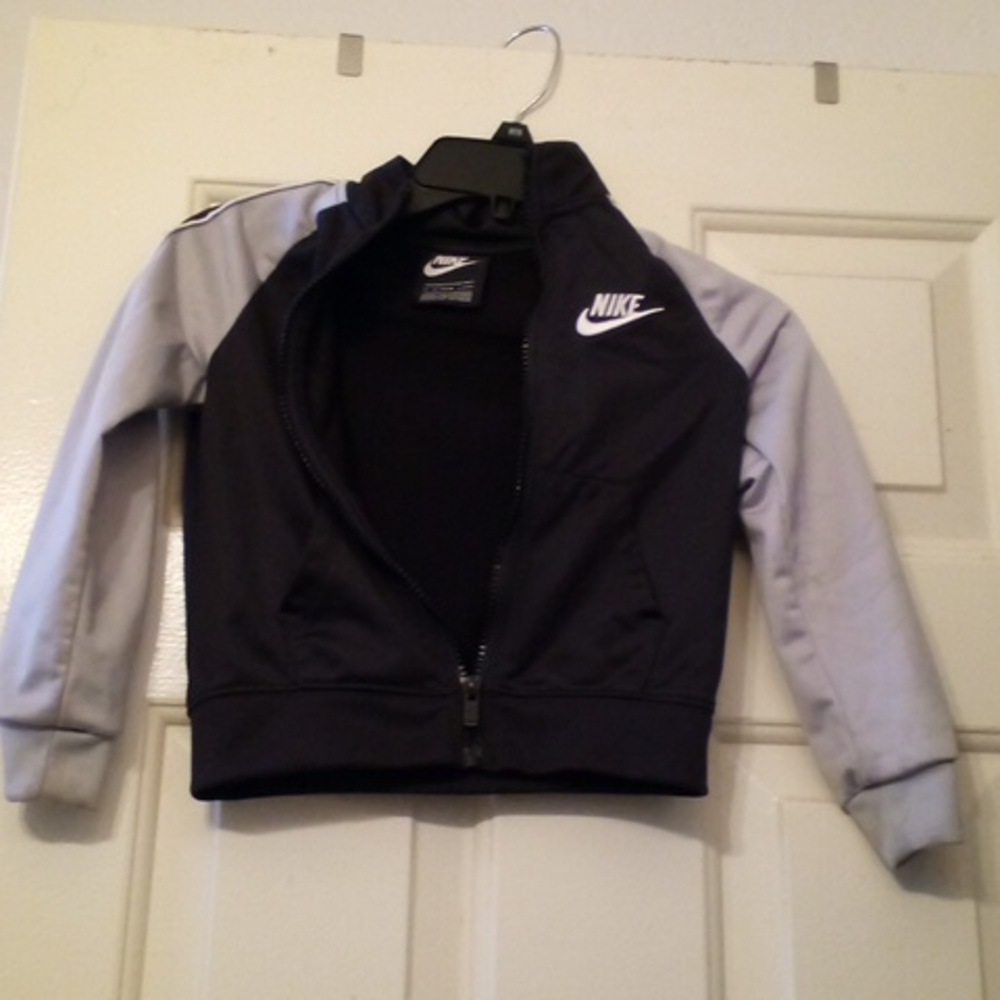 Nike black and white sweat set